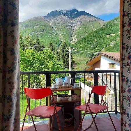 Tiziana House